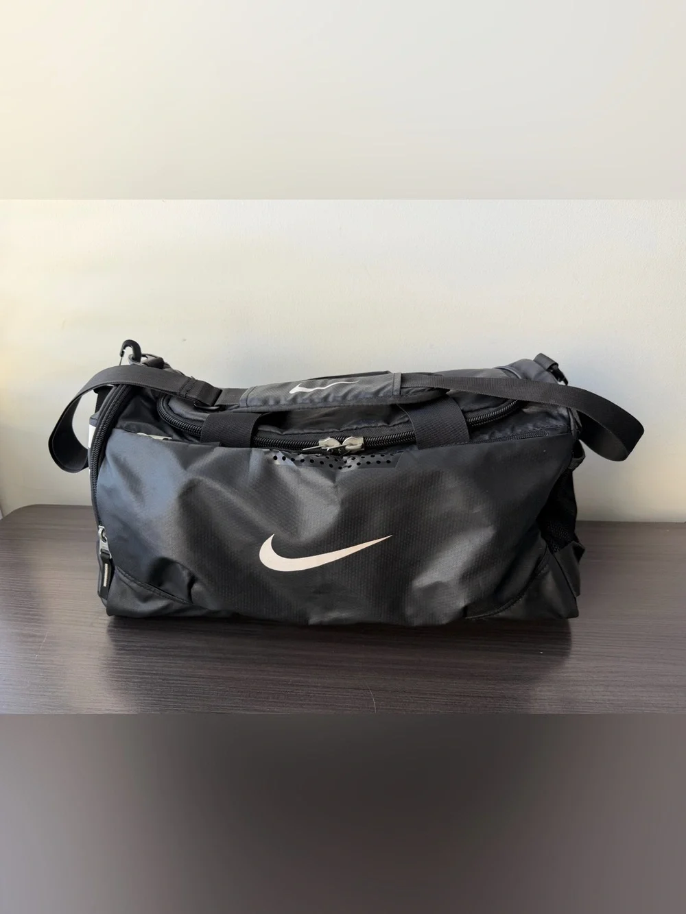Nike Black Duffle Bag Small 16